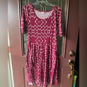 LuLaRoe Nicole Red and White Mid Sleeve Dress